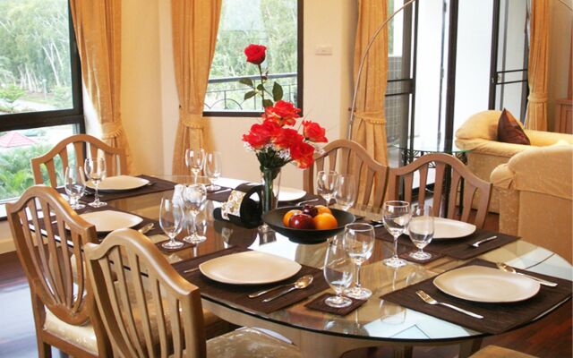 Seastar Hotel And Service Apartment