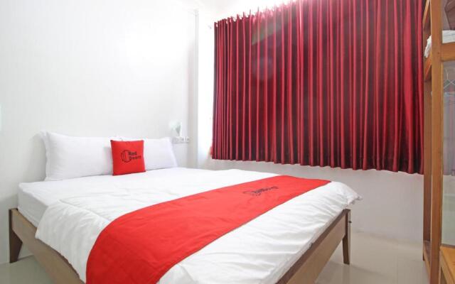 RedDoorz @ Jalan Ringroad Selatan