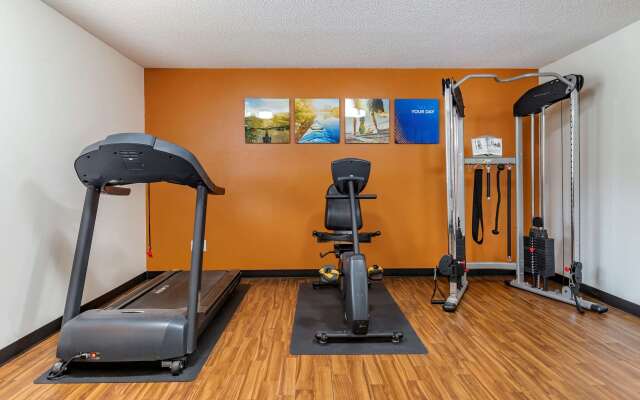 Comfort Inn & Suites Diamondale – Lansing