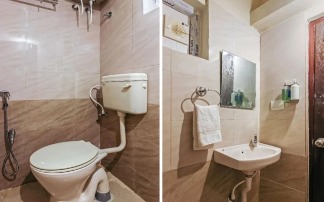 OYO 24039 SilverKey PadmaSri Gachibowli