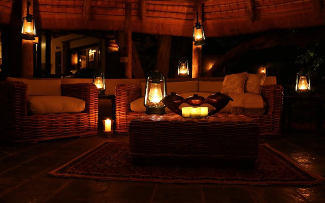 Ivory Wilderness River Rock Lodge