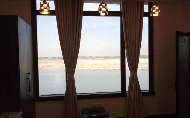 A Palace on River - Rashmi guest House