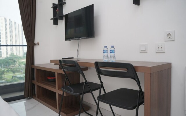 Lavish And Comfortable Studio At Sky House Bsd Apartment