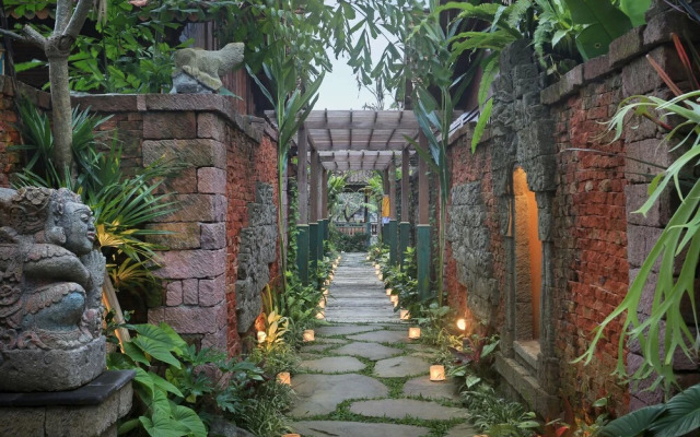 Artist Village by Pramana Watu Kurung