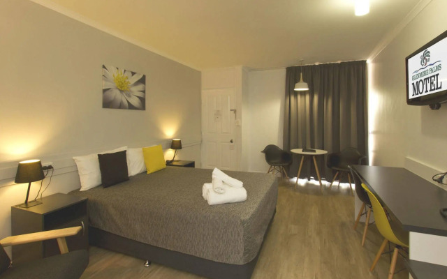 Glenmore Palms Motel