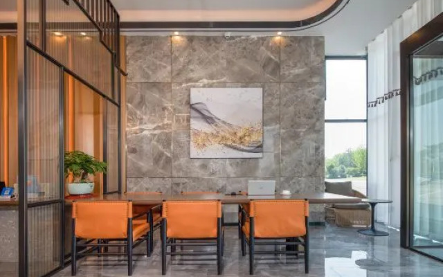 Magnotel Hotel (Pei County Lingchuang Guoji Guangchang Nanhuan Road)