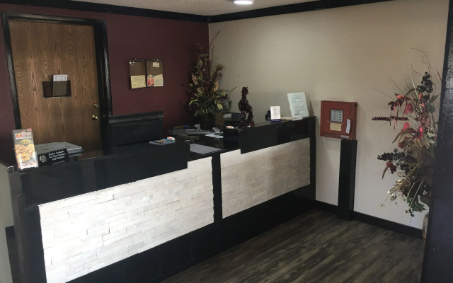 America's Best Inn - Troy