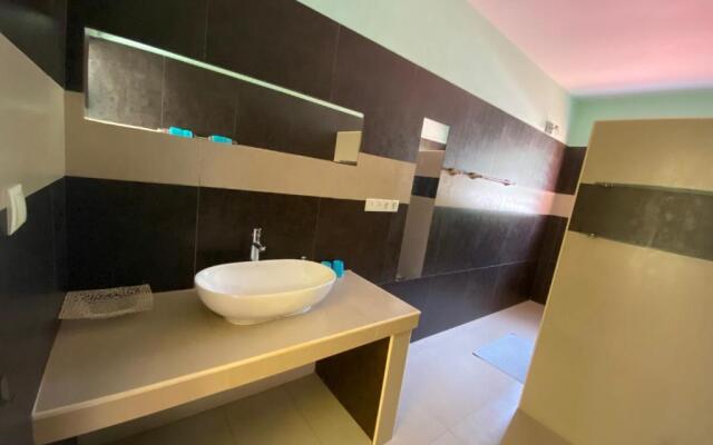 Don Genaro Apartments