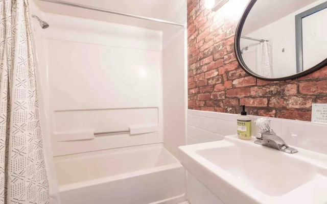 1918 Duplex with Character City Center