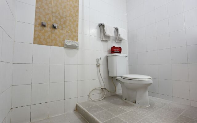 Reddoorz near Ambarukmo Plaza 3