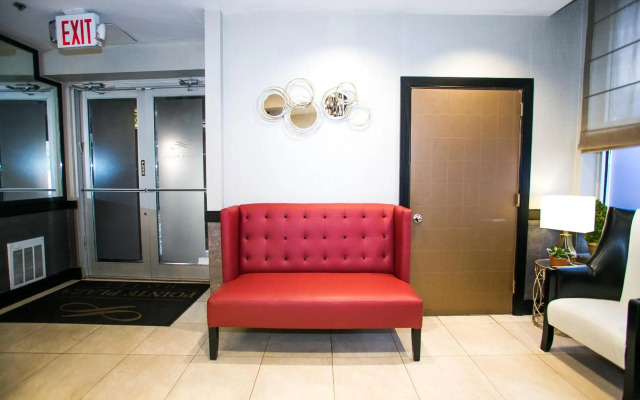 Pointe Plaza Hotel