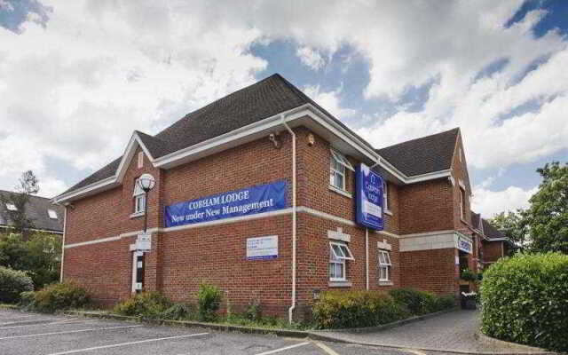Cobham Lodge