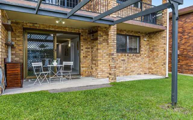3-bed Waterfront Apartment With Private Patio