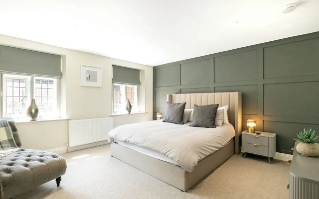 Stunning Townhouse in Cirencester