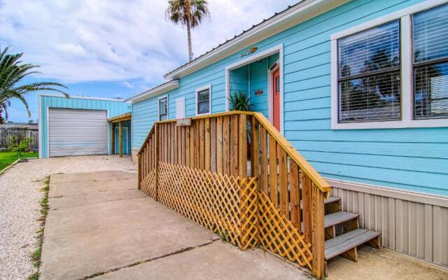 Chat N Chill Lounge NS801