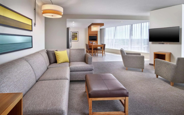 DoubleTree by Hilton Edmonton Downtown