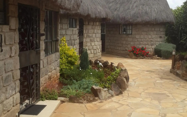 Nyati Hill Cottages