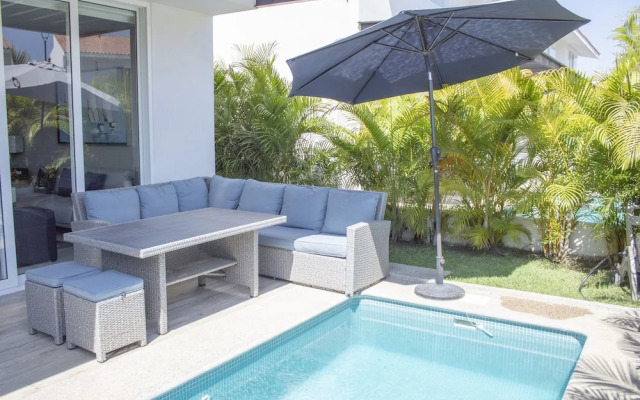 Three New Beautiful Villas In Punta Cala