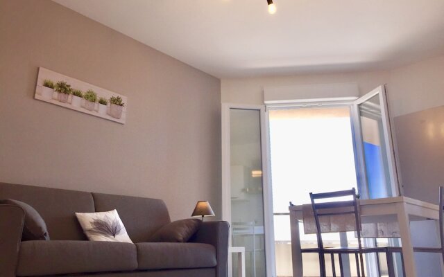 Le Domus Modern Apartments