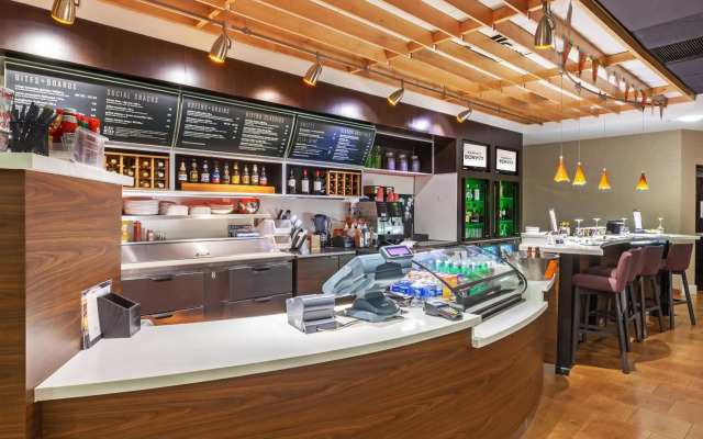 Courtyard by Marriott Tulsa Woodland Hills