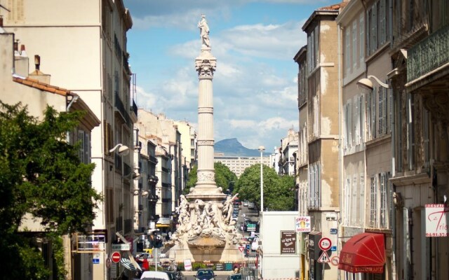 Appartement de Charme en Plein Centre de Marseille