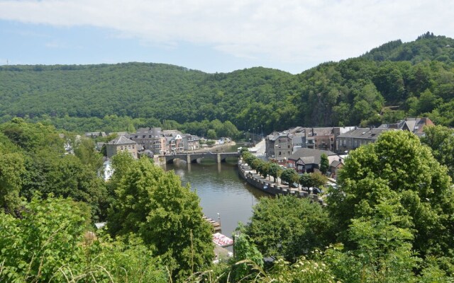 Holiday Home in La Roche-en-ardenne Near Forest