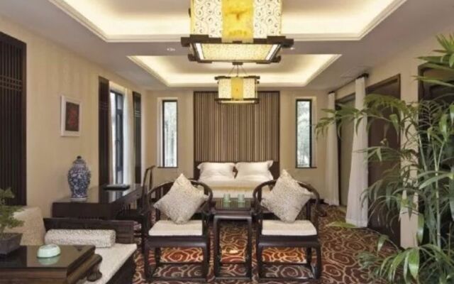 Yayuan Garden Holiday Hotel