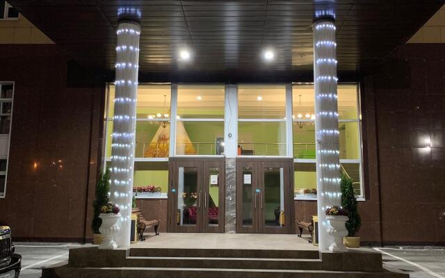 Hotel Perovo Plaza