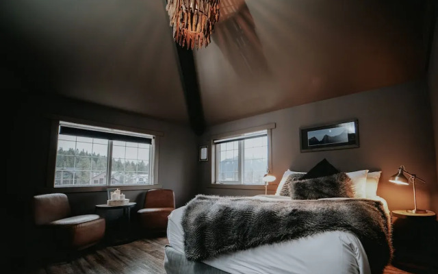 Creekside Villa