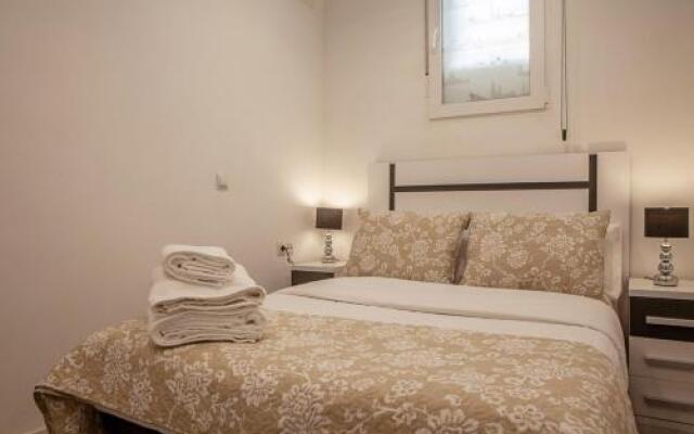 Lovely one bed apartment next to El Retiro