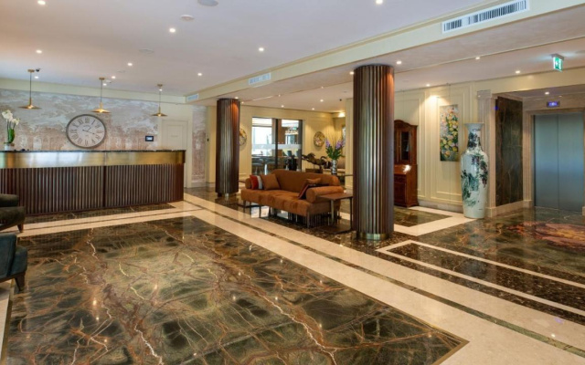 Swiss Diamond Boutique Hotel La Romantica – Lobby – Melide