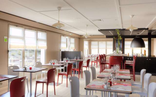 Campanile Poitiers Sud - Aéroport