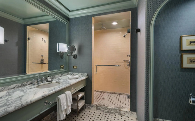 Hotel ICON Autograph Collection by Marriott
