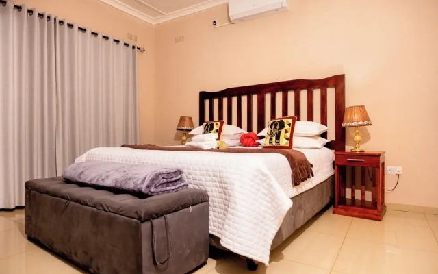 Lulu Guest Lodge