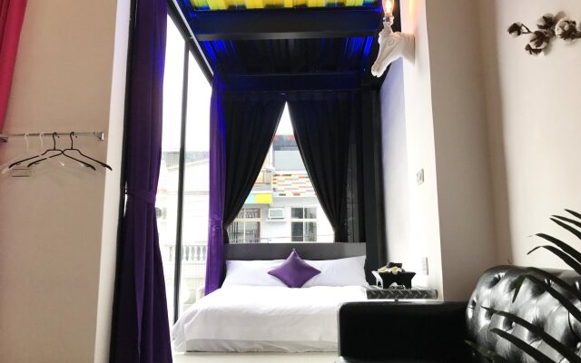 Fas Glass House B&B