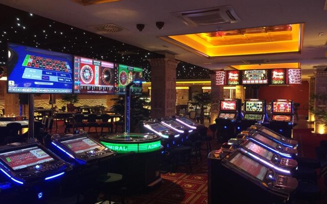 Casino & Hotel Admiral Strážný