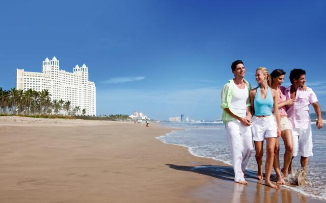 Riu Emerald Bay - All Inclusive