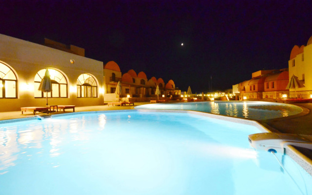 Rohanou Beach Resort