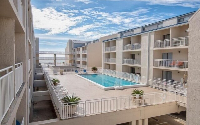 Sugar Beach 135 by RedAwning