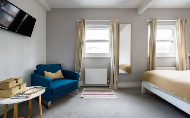Modern Duplex Near Oxford Street