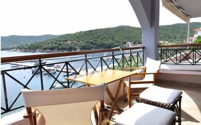 Zennova 43 Pirgadikia Sky & Sea Home