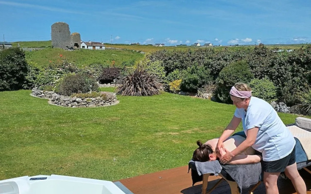 Luxury Lodges in Doolin Village