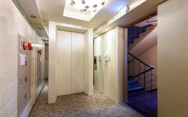 California Hotel Seocho
