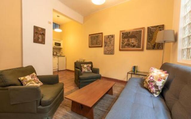 Hostal El Patio B&B