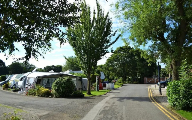 Royal Umpire Caravan Park