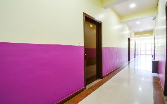 OYO 16940 Hotel Royal Murli