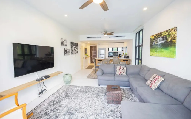 Paradise Bay Great View Luxury 2BR Condo