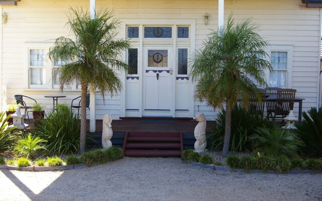 Pelican Sands Bed & Breakfast