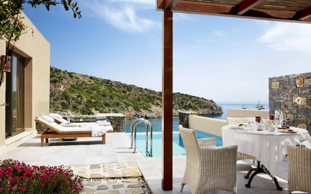 Daios Cove