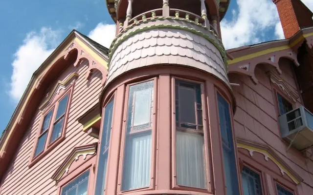 The Towers Bed & Breakfast